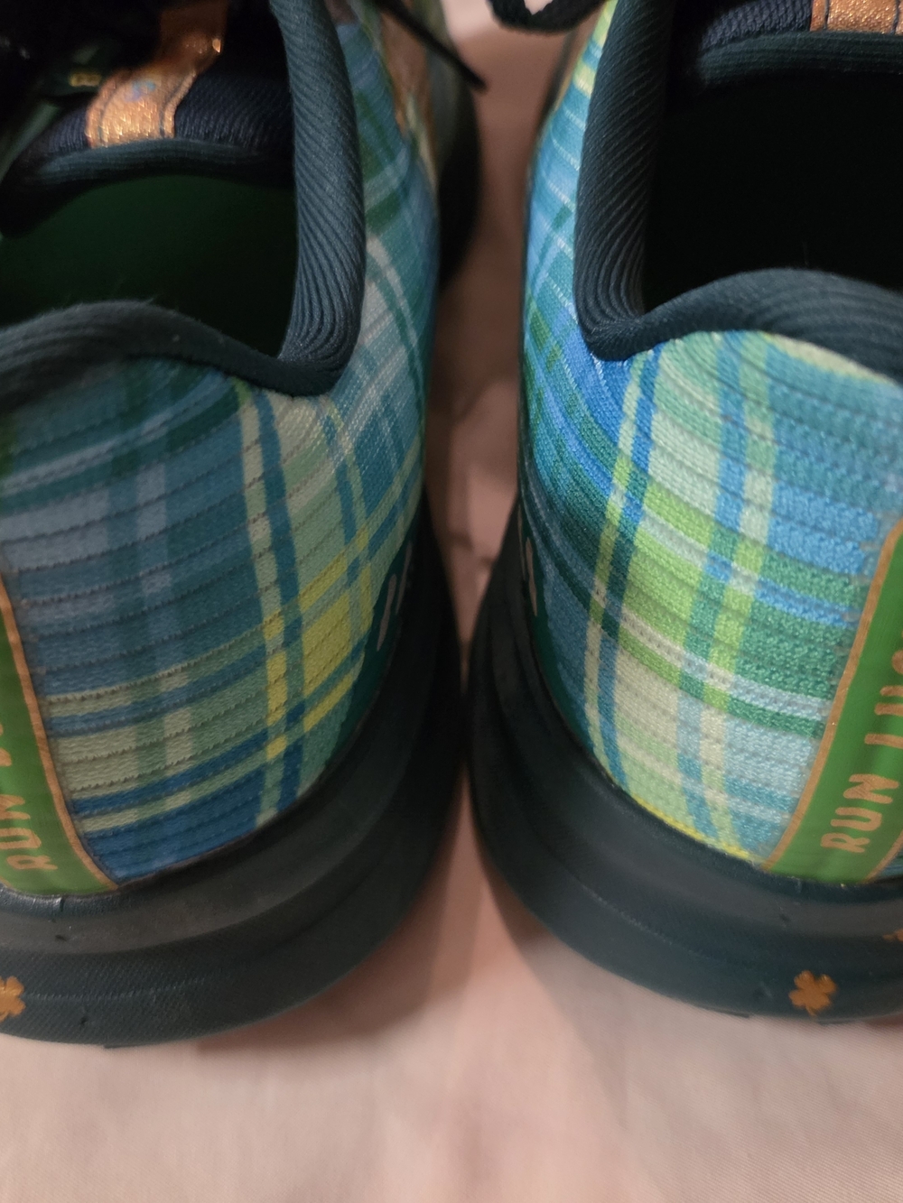 Brooks Men Size 13 ST. PATTY"S Green Plaid Running Shoes,EUC - Picture 7 of 11